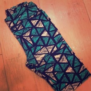 OS LuLaRoe Leggings! 💚🖤